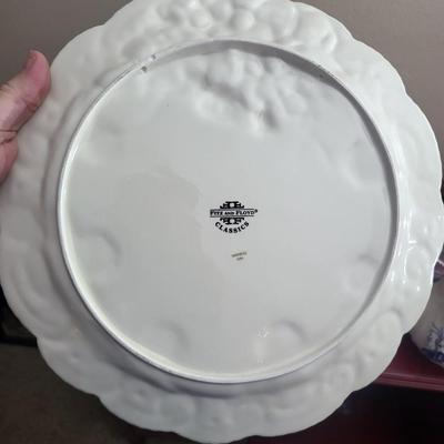 16 Piece China Lot