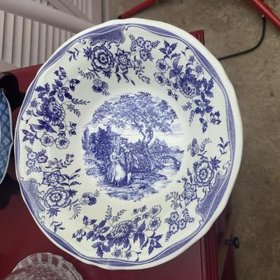 16 Piece China Lot