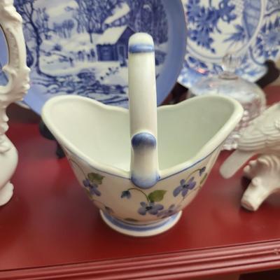 16 Piece China Lot
