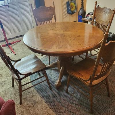 Dinner Table With 4 Chairs