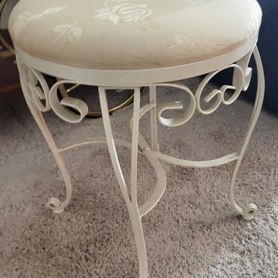 Makeup Stool