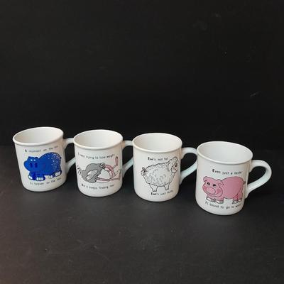 Vintage House of Lloyd Set of four humorous animal themed weight loss mugs