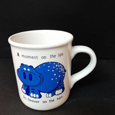 Vintage House of Lloyd Set of four humorous animal themed weight loss mugs