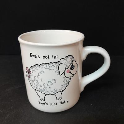 Vintage House of Lloyd Set of four humorous animal themed weight loss mugs