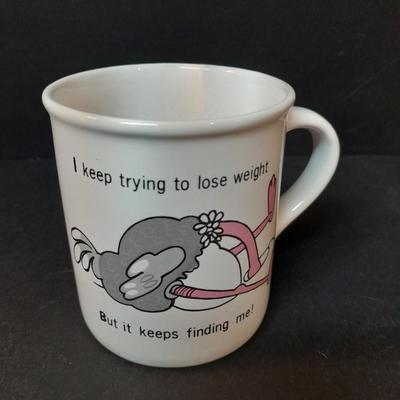 Vintage House of Lloyd Set of four humorous animal themed weight loss mugs