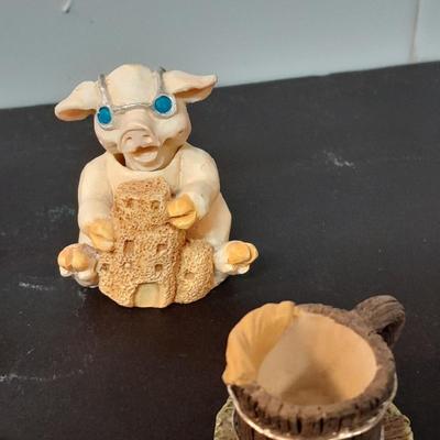 Pig Collectibles and Three pig Refrigerator magnets