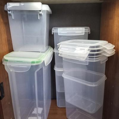LARGER CONTAINERS WITH LIDS