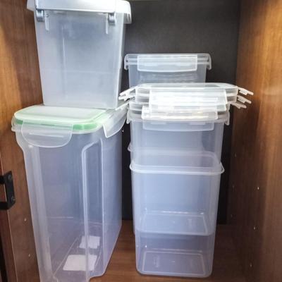 LARGER CONTAINERS WITH LIDS