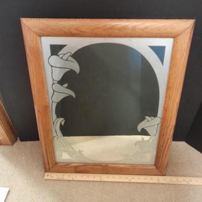 Oak framed wall mirror with Frosted floral design