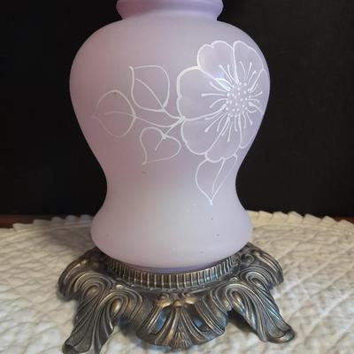 Vintage 21"" Parlor Hurricane table Lamp 3 Way Frosted White flower Shabby Chic 1 of 2