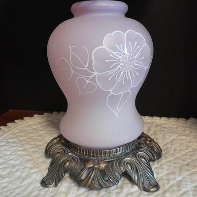Vintage 21"" Parlor Hurricane table Lamp 3 Way Frosted White flower Shabby Chic 1 of 2