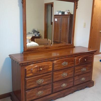9 drawer Twin Oak Furniture Dresser with Mirror
