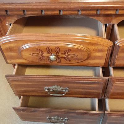 9 drawer Twin Oak Furniture Dresser with Mirror