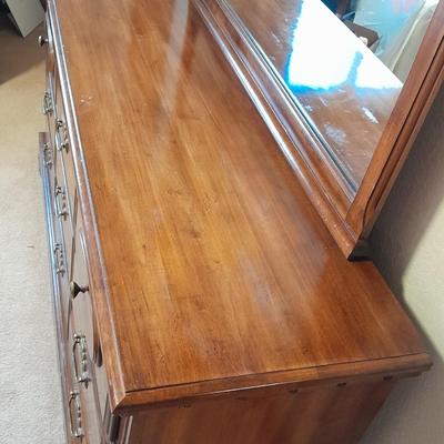 9 drawer Twin Oak Furniture Dresser with Mirror