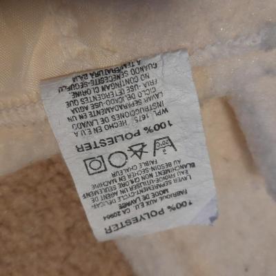 Three Polyester blankets with silk edging