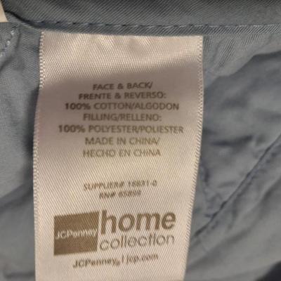 JC Penny Home Collection Polyester Bedding Comforter with pillowcases