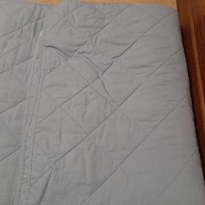 JC Penny Home Collection Polyester Bedding Comforter with pillowcases