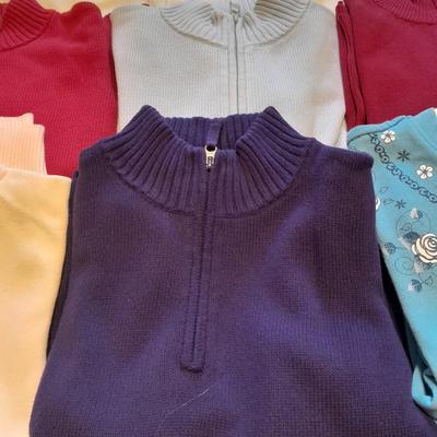 Women's long-sleeved tops / sweaters with zipper front XL and L