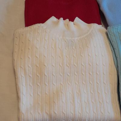 Women's long-Sleeved tops / sweaters size XL & L