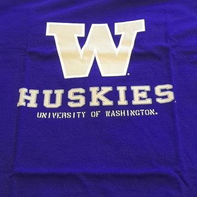 Washington Huskies and other Washington Women's casual tops and t-shirts L & XL