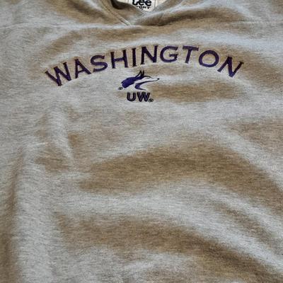 Washington Huskies and other Washington Women's casual tops and t-shirts L & XL
