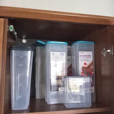 FOUR BREAD STORAGE CONTAINERS AND OTHER STORAGE CONTAINERS