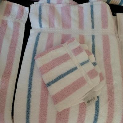 Home & Stevens brand Pink & Blue Striped towels with Pink waste can