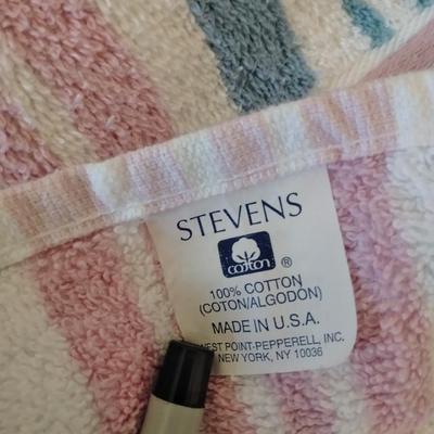 Home & Stevens brand Pink & Blue Striped towels with Pink waste can