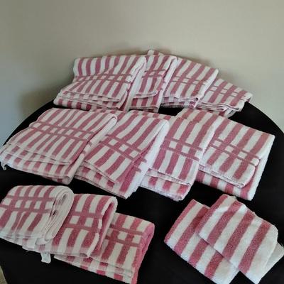 Cannon Pink and white striped towel set