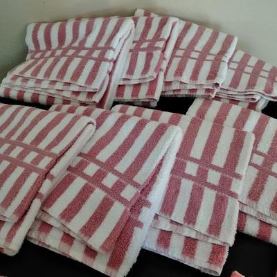 Cannon Pink and white striped towel set