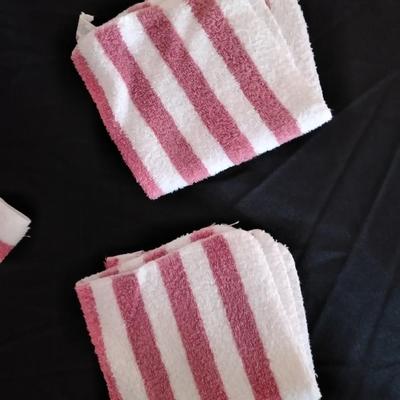 Cannon Pink and white striped towel set
