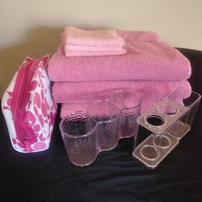 Bath towels, washcloths, makeup bag, and a two-piece Bathroom organizing set