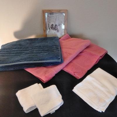 Long Runner Rug, framed bath wall art, towels, washcloths, and hand towel
