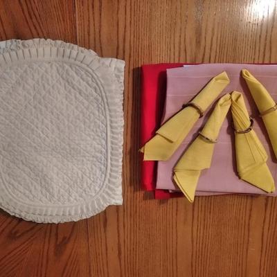 Table runners, Placemats, and linen napkins with rings