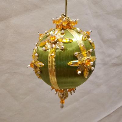 Contemporary & Custom Crafted Ornaments, Many Locally Made (MB-JS)