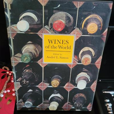 Books and Accessories for the Wine Enthusiasts (LR-DW)