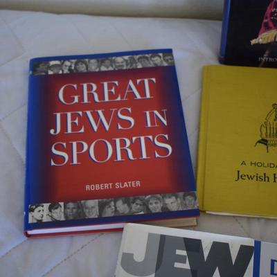 Books on Jewish people
