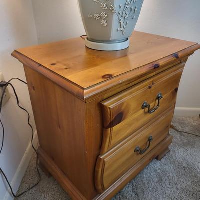 Wood End Table with Lamp