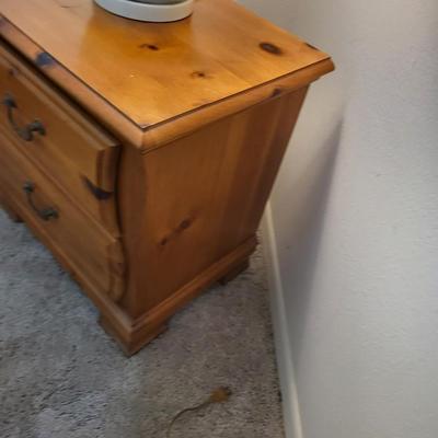Wood End Table with Lamp