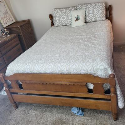Queen Bed minus Mattresses