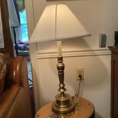 Lot 533  Vintage Stiffel Brass Lamp