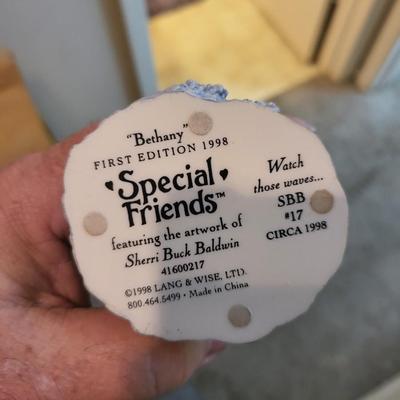 3 Special Friends Collection