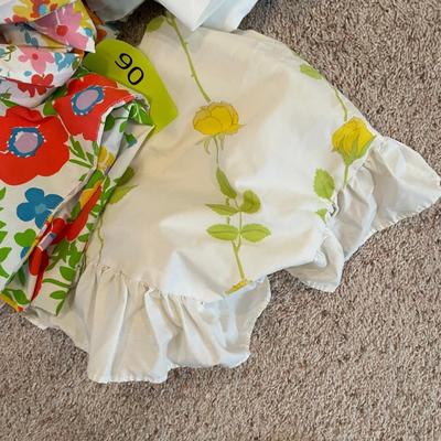 Lot of pillow cases & shams