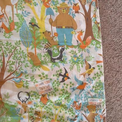 Smokey The Bear Flat sheet Twin