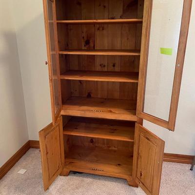 Retro style Primitive Kitchen Cabinet