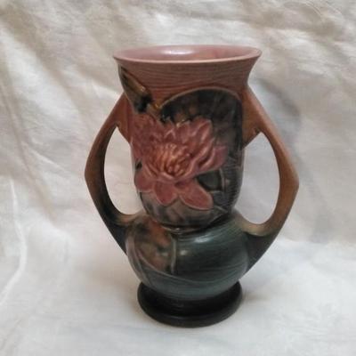 Roseville USA Pottery Vase 74-7