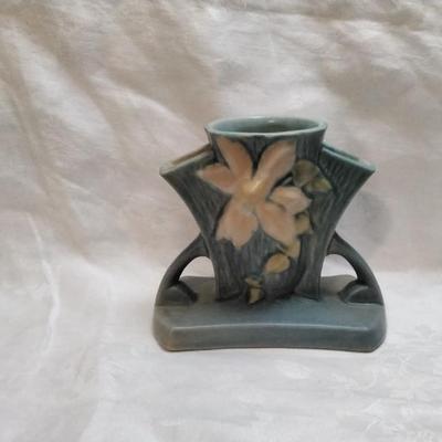 Vintage Roseville Pottery Blue Clematis Triple Vase - #192-5 Circa 1940's