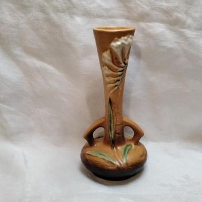 Roseville Freesia Tangerine Long Necked Bud Vase #195-7