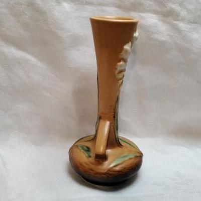 Roseville Freesia Tangerine Long Necked Bud Vase #195-7