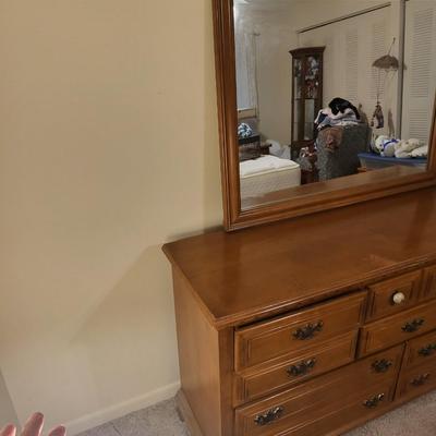 10 Drawer Cabinet with Mirror